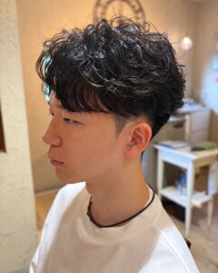 ふんわり軽いフェザーパーマ♪