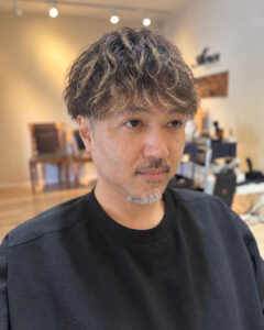 大人パーマで朝ラクな上品ヘア